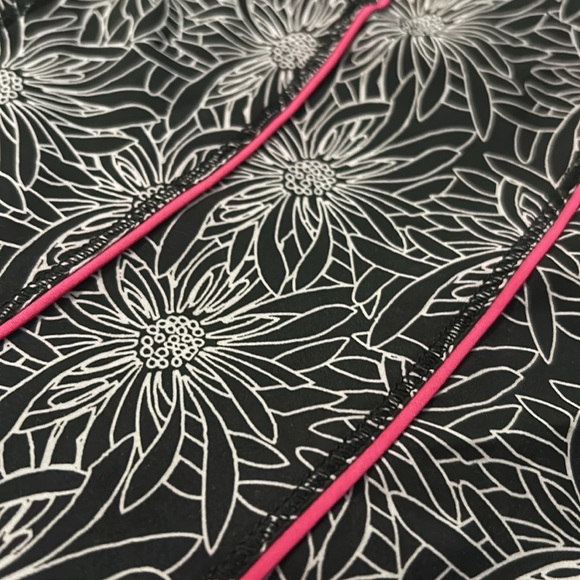 Prince Tennis Skirt Size S NEW Black White Floral with Hot Pink Details Shorts - Picture 3 of 6